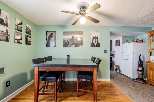 89 Mechanic St, Montgomery MA 01085-3073 exterior