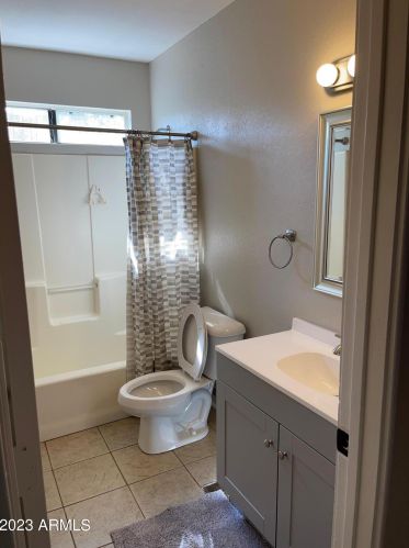 2411 Adams, Phoenix AZ 85034-1404 exterior