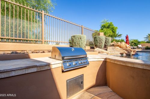 22843 54th St, Phoenix AZ  85054-7199 exterior