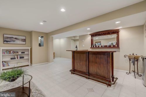 6920 Mystic Wood Way, Columbia MD 21044-4914 exterior