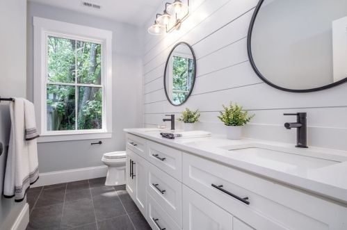 92 Dothan St, Arlington MA  02474-1343 exterior