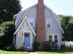 306 Webster St, Newton, MA 02466-2106