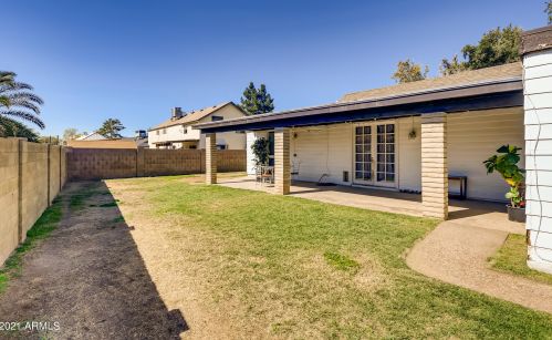 3001 Clinton St, Phoenix AZ 85029-4235 exterior