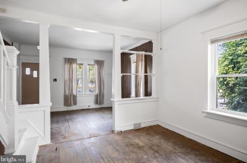 1943 Cooper St, West Deptford NJ 08096-3810 exterior