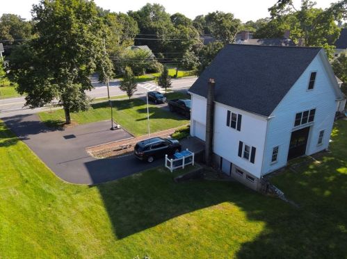 298 Central St, East Bridgewater MA 02333-2018 exterior