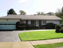 74 Ruane Rd, Newton, MA 02465-2628