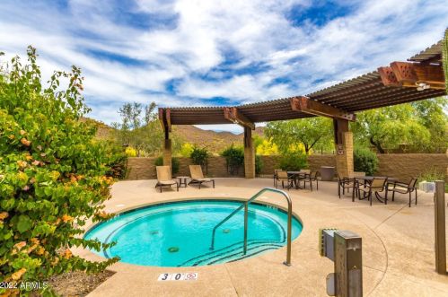 1816 Eagle Talon Trl, Phoenix AZ 85085-5344 exterior