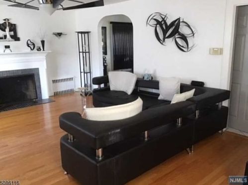 22 Berkeley Ave, Belleville NJ  07109-1469 exterior