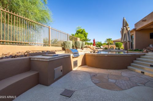 22843 54th St, Phoenix AZ  85054-7199 exterior