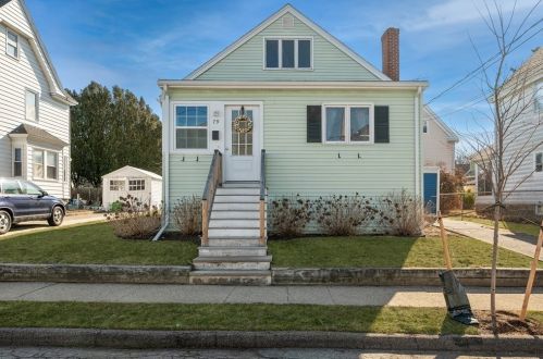 79 Hamden Cir, Quincy, MA 02170-2102