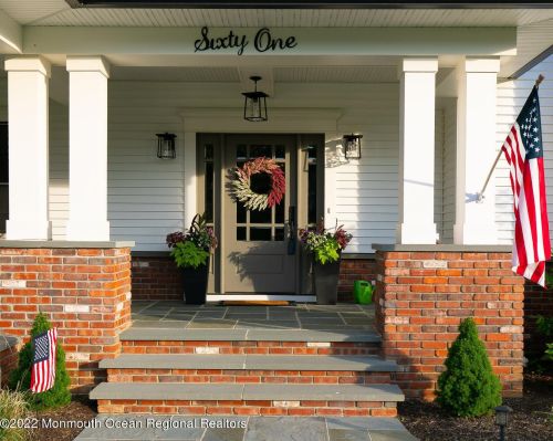 61 Winding Way, Little Silver NJ 07739-1720 exterior