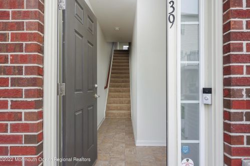39 Kyle Dr, Tinton Falls, NJ 07712-7535