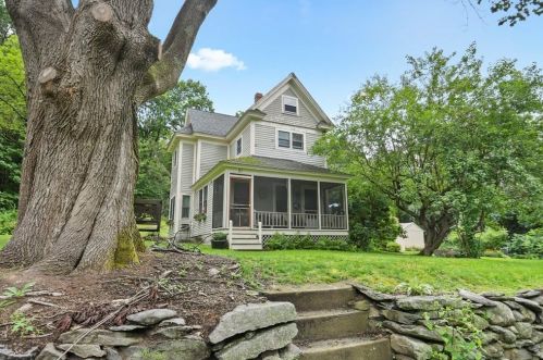 21 Prospect St, Princeton MA  01541-1102 exterior