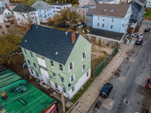 15 Beetle St, New Bedford, MA 02746-1946