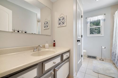 715 Reed Rd, Jackson Twp NJ 08527-4737 exterior