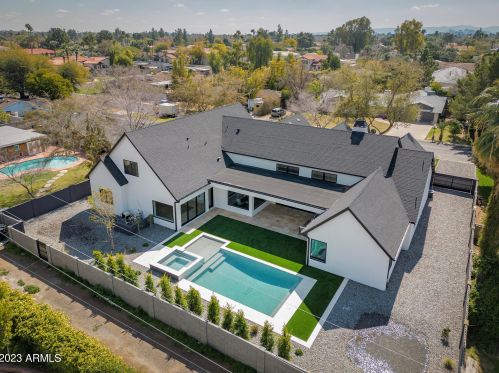 222 Belmont Ave, Phoenix AZ  85021-7229 exterior