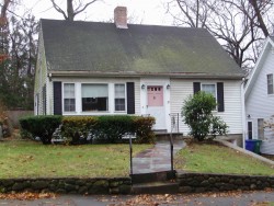 38 Goddard St, Newton, MA 02461-1918
