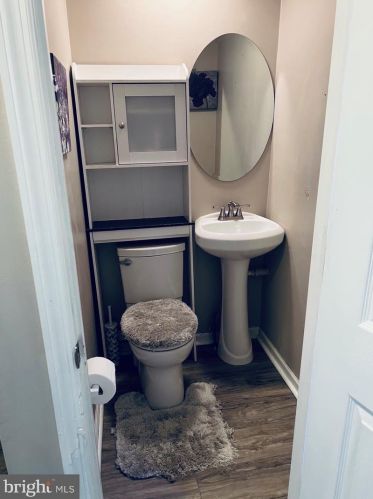 512 Pennsylvania Ave, West Deptford NJ 08063-1224 exterior