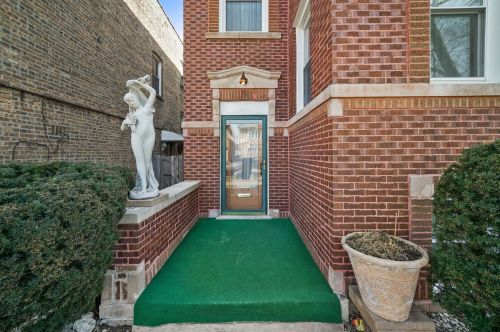 2111 Kenilworth Ave, Forest View IL 60402-1672 exterior