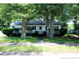 5 Renehan Dr, Ansonia, CT 06401-2719