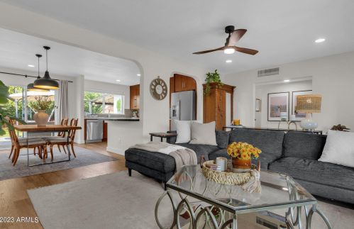 6704 11th St, Phoenix AZ  85014-1028 exterior