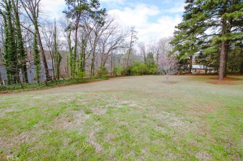 42 Helen Ln, Stockbridge GA 30281-6040 exterior