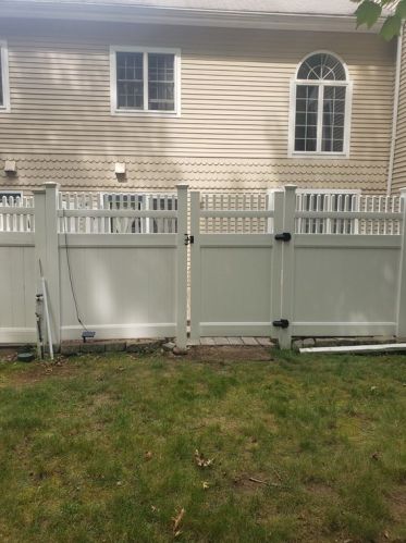 125 Highland St, Taunton MA 02780-4700 exterior