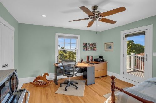 12 Baker Ave, Beverly MA 01915-3504 exterior