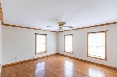 51 Grv St, North Brookfield MA 01535-1944 exterior