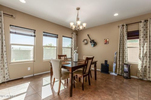 1759 Desperado Way, Phoenix AZ 85085-6327 exterior