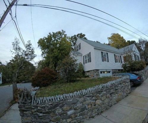 49 Hallenan Ave, Lawrence, MA 01841-3253