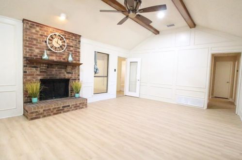 2710 Stoneridge Dr, Garland TX  75044-7036 exterior