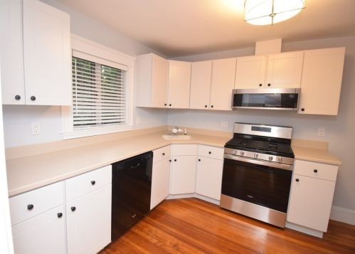 1133 Beacon St, Newton, MA 02461-1101