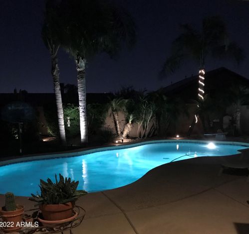 1928 Alta Vista Rd, Phoenix AZ 85041-5661 exterior