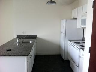 209 Dutton St, Lowell MA  01852-1804 exterior