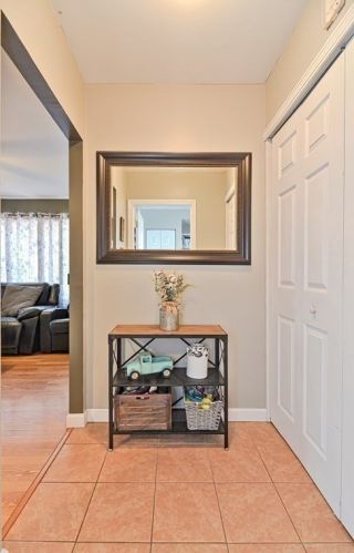 42 Raymond St, Fall River MA 02723-2823 exterior