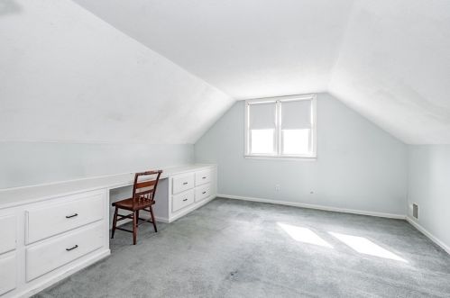 163 Florida Dr, Agawam MA 01001-3516 exterior