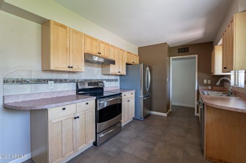 6836 13 Pl, Phoenix AZ 85042-5408 exterior