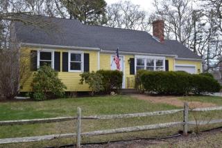 5 Windjammer Rd, Harwich, MA 02645-2735