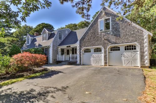 21 Mary Beth Ln, Harwich, MA 02645-1326