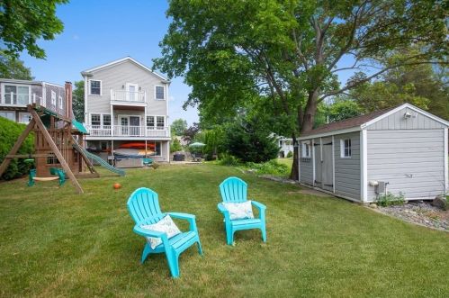 6 Chestnut Rd, Hingham MA 02043-1415 exterior