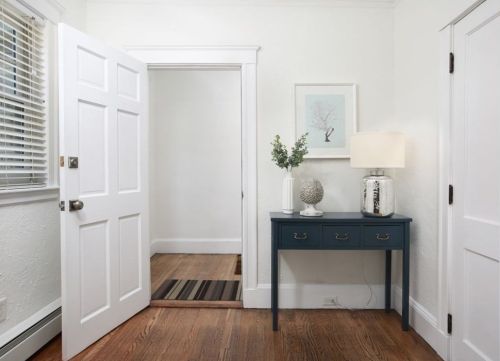 514 Lowell Ave, Newton, MA 02460-2353