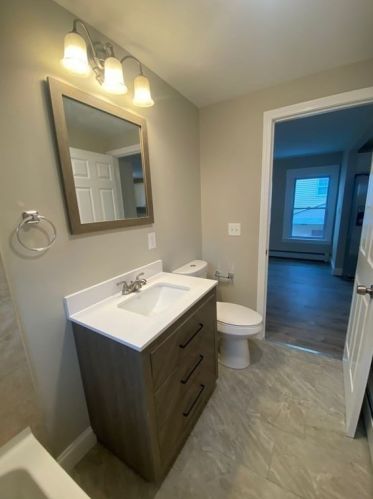 21 Sigel St, Worcester MA 01610-1824 exterior