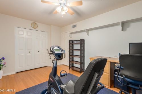 17235 2nd Pl, Phoenix AZ 85022-2315 exterior