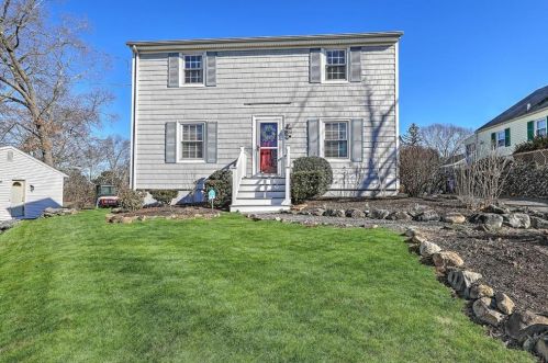 154 Tennyson Rd, Warwick, RI 02888-1818