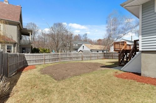 31 Jersey St, Dedham MA  02026-4942 exterior