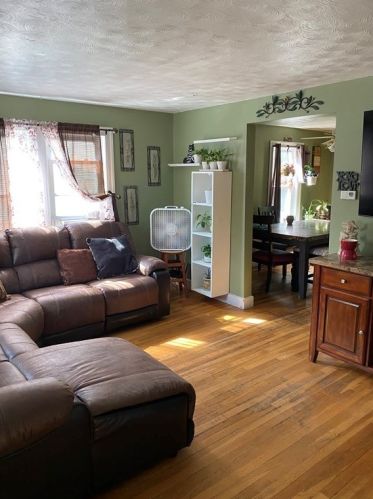 34 Minthorne St, Worcester MA  01603-2106 exterior