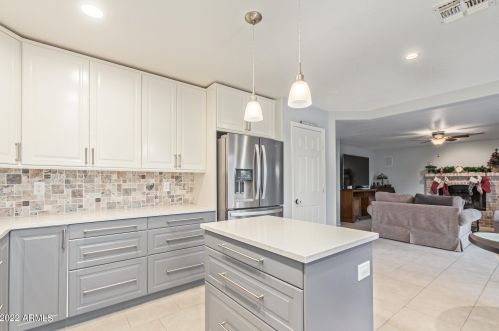 2412 Cielo Grande Ave, Phoenix AZ  85024-7552 exterior