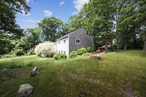 134 Rocky Hill Rd, Plymouth, MA 02360-5503