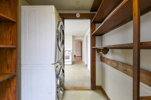 809 Washington St, Whitman MA 02382-2340 exterior